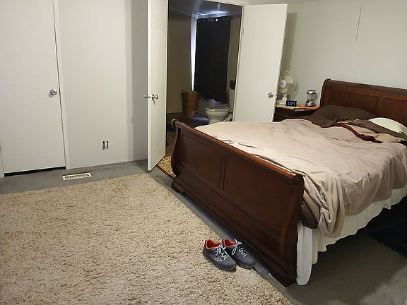 3rd image of 2355 Elmwood Dr