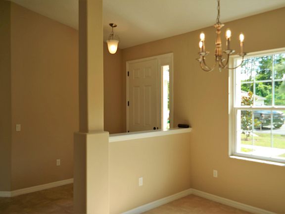3rd image of 12 Zenger Ct