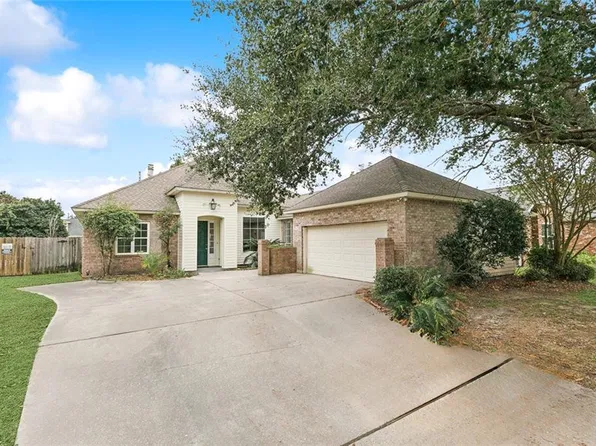 9 Chalstrom Dr, River Ridge, LA 70123