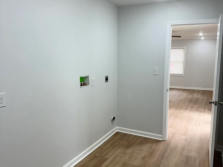 686 Eden Rd — Photo 13