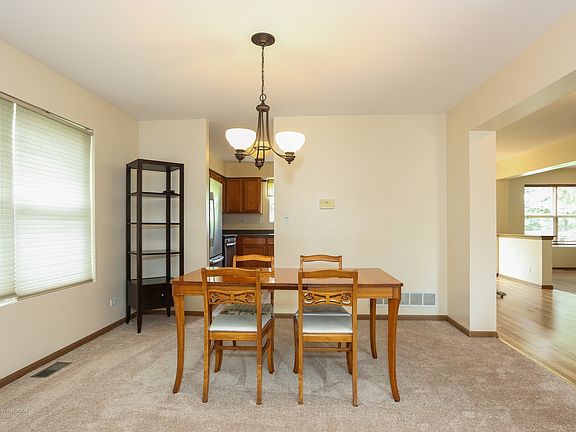 5th image of 24106 Nightingale Ct