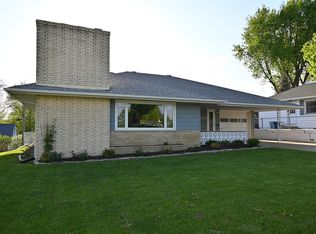 1011 11th Ave NW, Rochester, MN 55901