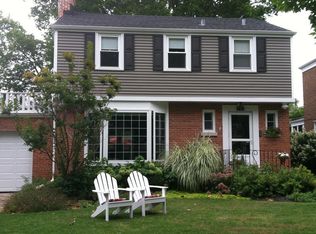 907 S Delphia Ave, Park Ridge, IL 60068