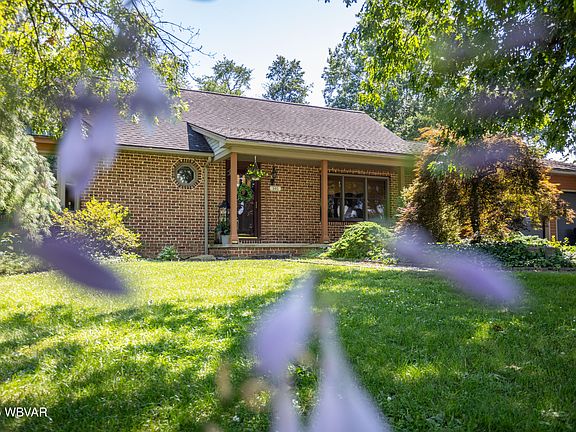 5th image of 105 Cherry Tree Ln