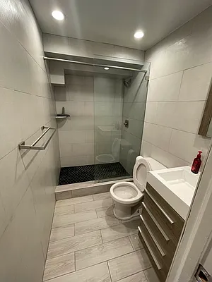 Rented by NY Space Finders Inc. | media 16