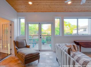 601 Wilmot Rd, Deerfield, IL 60015