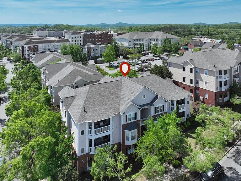 7003 Lenox Village Dr #B11 — Photo 1