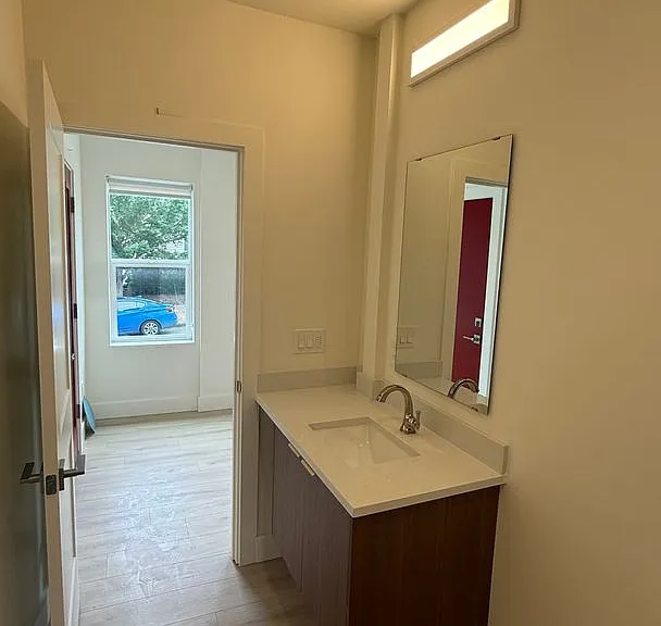 2809 SE Washington St — Photo 18