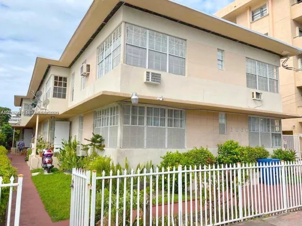 6860 Abbott Ave #8B, Miami Beach, FL 33141
