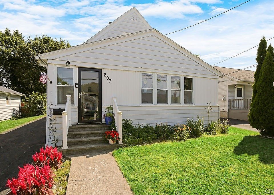 1st image of 207 Cutler St