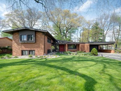 1631 Walnut Heights Dr, East Lansing, MI, 48823