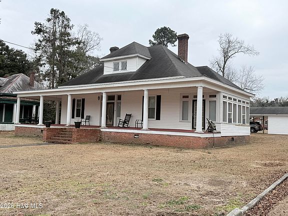 5th image of 319 Mcrae Street