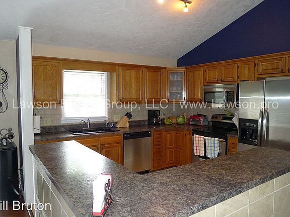3rd image of 1314 Trevino Dr NE