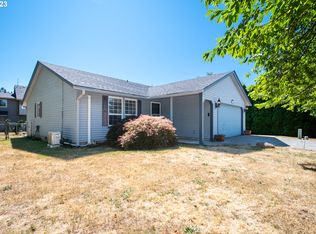 442 10th St, Washougal, WA 98671