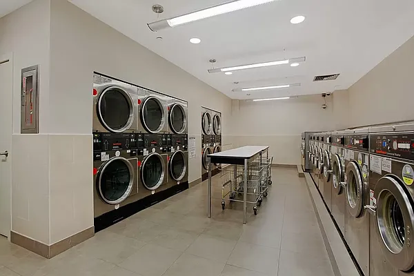 Rented by Owner | media 9