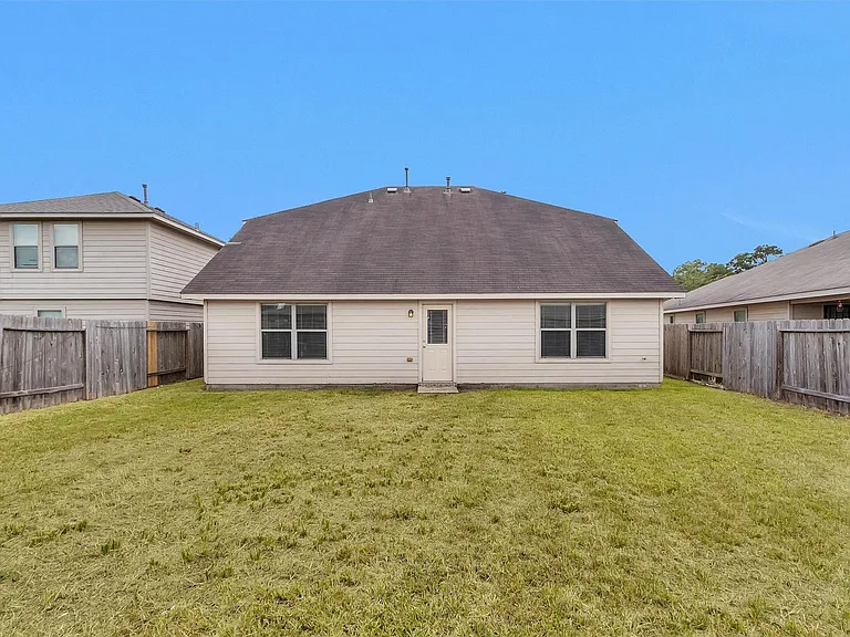 2119 Treasure Mountain Dr — Photo 29