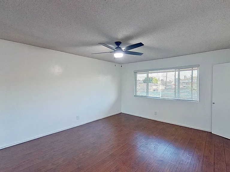 12072 Bailey St — Photo 11