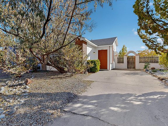 2nd image of 6618 Azuelo Ave NW