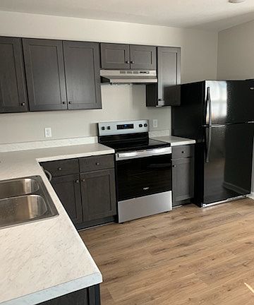 Kitchen, all new appliances