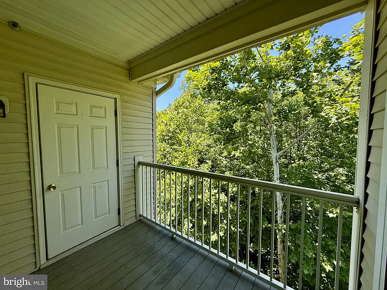 9720 Holmes Pl #403 — Photo 8