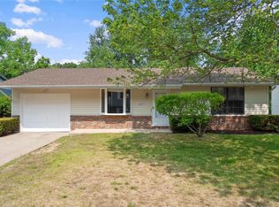 2517 Braintree Dr, High Ridge, MO 63049