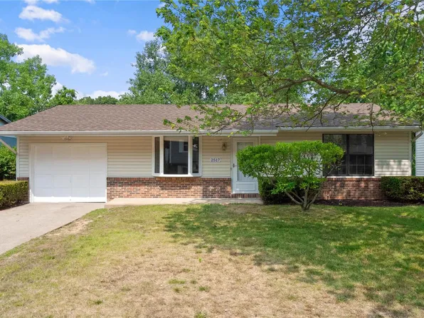 2517 Braintree Dr, High Ridge, MO 63049