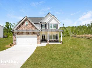 121 Fairview Dr, Newnan, GA 30263
