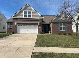 1460 Tuscany Dr, Greenwood, IN 46143