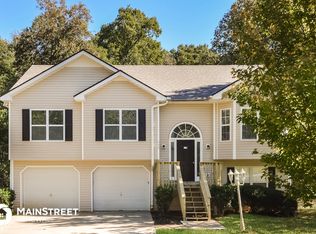 570 Freeman Dr, Covington, GA 30016