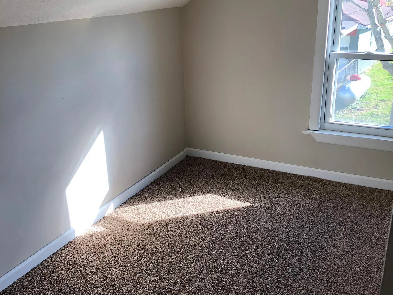 3 bed, 816 sqft, $850 — Photo 4