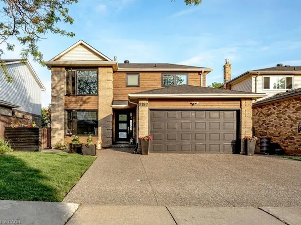 2192 Melissa Cres, Burlington, ON L7P 4J7