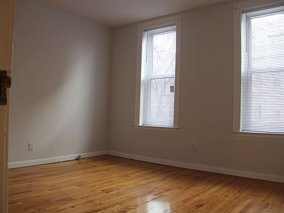 3rd image of 4511 41st St APT 2F