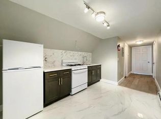 197 Van Nostrand Ave #3B, Jersey City, NJ 07305