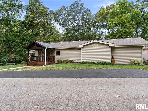 5th image of 9 Cottage Grove Ln