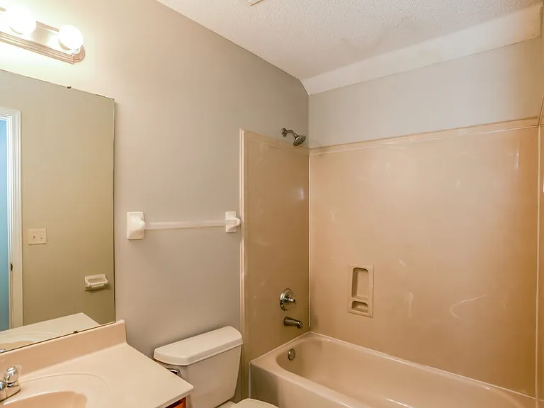 4832 Ashcroft Dr — Photo 16