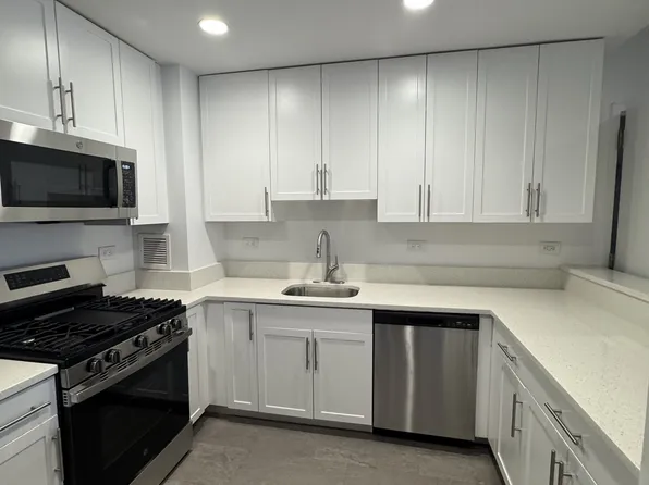 97-45 Queens Boulevard image 1 of 33