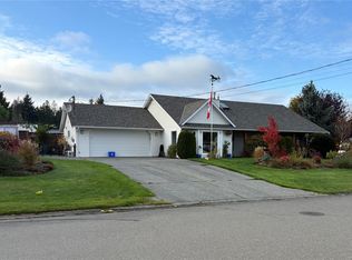 697 Woodburn St, Parksville, BC V9P 2M1