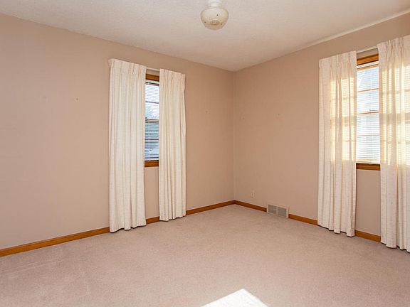 5th image of 2206 Avenue C