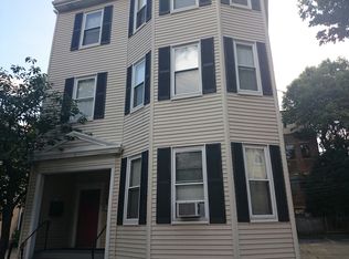 34 White Pl #2, Brookline, MA 02445