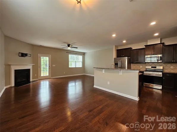 3233 Yarmouth Ln, Gastonia, NC 28056