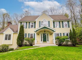 12 Caron Rd, Sturbridge, MA 01566