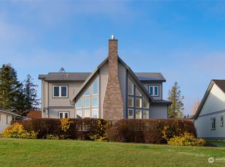 7950 W Golf Course Dr, Blaine, WA