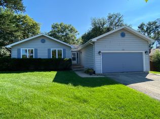 325 E Quincy St, Westmont, IL