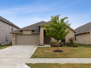 810 Mildren Ln, Fate, TX 75087