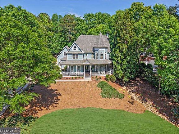5th image of 360 Coach House Ln
