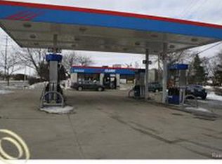 25220 W 8 Mile Rd, Southfield, MI 48033