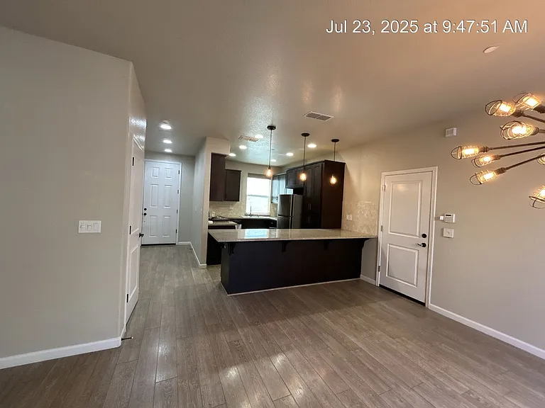 2479 Erickson St — Photo 2
