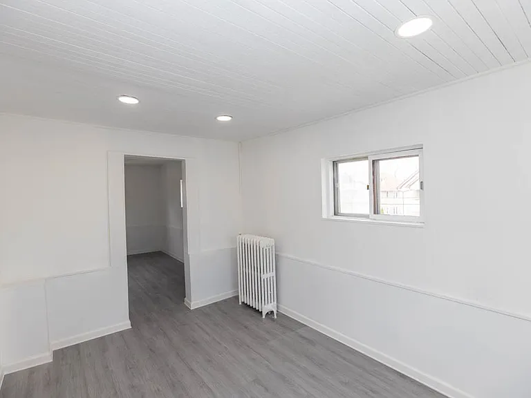 3115 Essex Rd — Photo 27