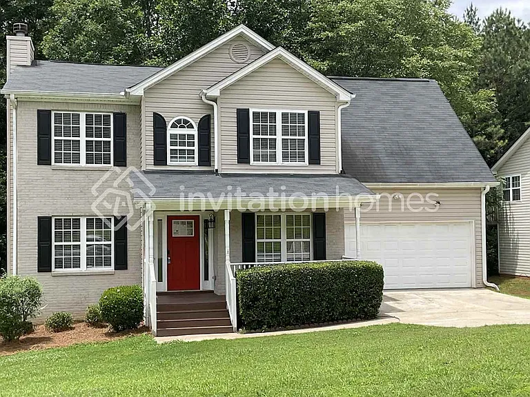 675 Clemson Ln — Photo 1