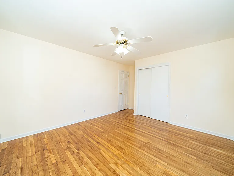 5 Dorchester Ave — Photo 14